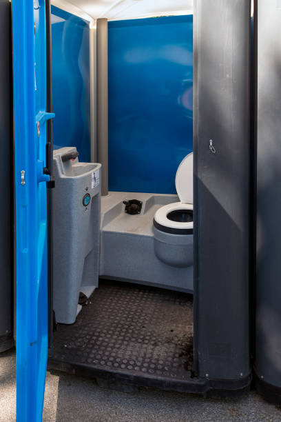 Best Portable restroom trailer rental  in Coats Bend, AL